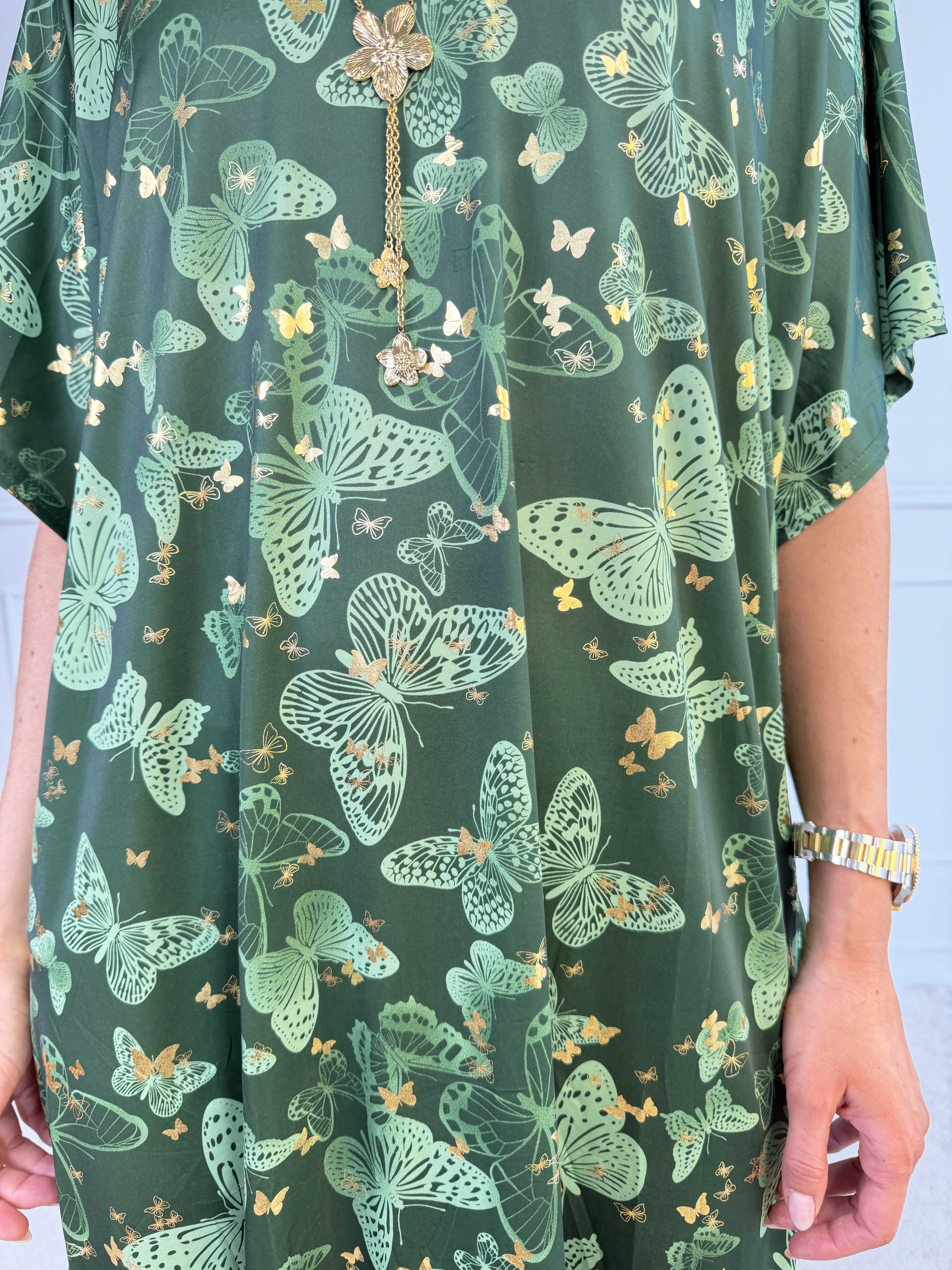 Reem Butterfly - Elastisk kjole med sommerfugleprint i løs pasform med v-udskæring
